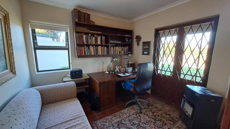 4 Bedroom Property for Sale in Stilbaai East Western Cape
